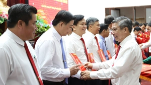 Cần Thơ trao 60 quyết định điều động, bổ nhiệm cán bộ chủ chốt 
