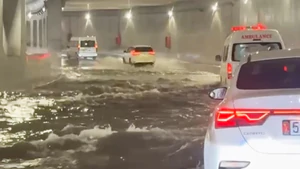 Video hầm chui An Phú ngập sâu do mưa lớn tối 10-9