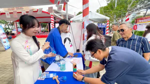 Giao lưu Việt - Nhật tại Cần Thơ, người dân được thử nhiều món ăn, xem các nghệ sĩ nổi tiếng biểu diễn 