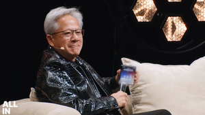 CEO Nvidia bật loa ngoài cho cả ngàn người nghe ông Trump nói về AI