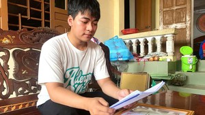 Lượm ve chai từ nhỏ, cậu sinh viên đậu Y Dược, ngày nhập học chỉ mang theo 7 triệu đồng