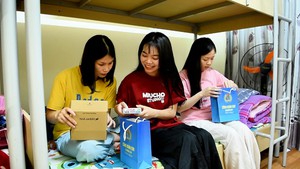 Các 'ông lớn' FDI xây ký túc xá để giữ chân công nhân