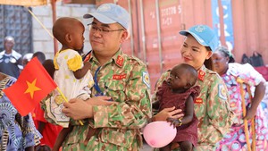 Lính mũ nồi xanh Việt Nam chia tay Nam Sudan bằng chuyến thăm đặc biệt