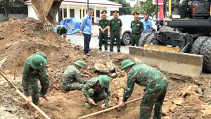Quy tập 6 hài cốt liệt sĩ trong khuôn viên chi nhánh ngân hàng ở Quảng Trị