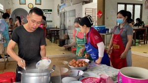 Quán bánh canh Việt hơn nửa thế kỷ trên đất Thái