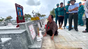 Nghẹn ngào xúc động lễ hồi hương liệt sĩ quê Ninh Bình, hy sinh tại Đà Nẵng