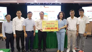 Lần đầu đồng hành Tiếp sức đến trường, PVCFC trao 500 triệu đồng