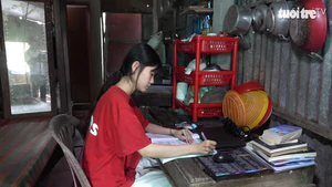 Móc len, làm gia sư, phụ đãi đám... nữ sinh An Giang ‘thà nhịn đói, không bỏ học’