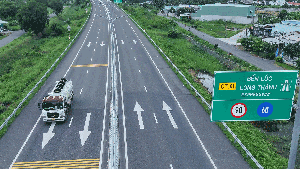 Trực tiếp: Ngày đầu tiên thông xe toàn tuyến cao tốc Bến Lức - Long Thành