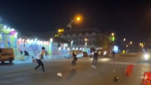 Truy xét nhóm mang hung khí rượt đuổi, đánh nhau náo loạn hội chợ ở Rạch Giá