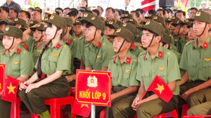 Lễ khai giảng tại những ngôi trường đặc biệt ở miền Tây