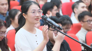 Video xem top 20 bác sĩ nội trú Y Hà Nội hô tên chọn chuyên ngành