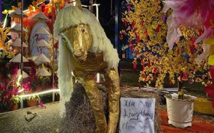 Linh vật ngựa khiến mạng xã hội gọi tên 'năm Bính Ngộ'