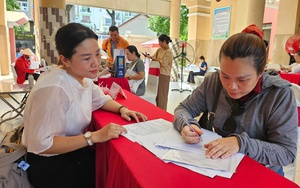 Tuyển sinh lớp 1, lớp 6 ở TP.HCM: Nhóm đối tượng 2 không trúng nguyện vọng có thể xin chuyển trường?