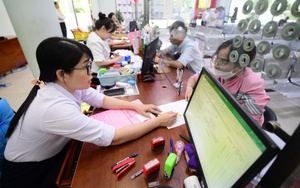 Một nền hành chính biết gõ cửa nhà dân