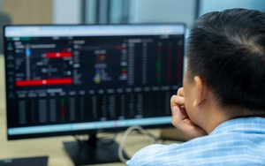 Phát hiện một cá nhân mượn nhiều tài khoản, thao túng cổ phiếu Tập đoàn Đạt Phương