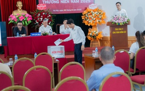 Một công ty không thể họp đại hội khi 4 cổ đông dự, hơn 400 người 'không thấy đâu'
