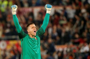 Fan xót xa khi thủ môn của Barca tiết lộ chuyện 'chỉ mình biết'