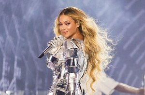 Vì sao concert của Beyoncé ế vé?