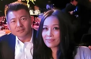 Chồng của ca sĩ hot nhất Trung Quốc lộ ảnh ngoại tình