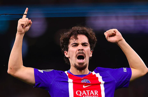 Haaland lập cú đúp, Man City vẫn thua cách biệt PSG trên sân nhà