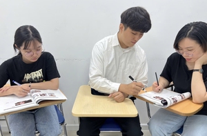 Sinh viên quốc tế chọn giảng đường Việt Nam - Kỳ 5: Gắn bó Việt Nam bằng những điều tử tế