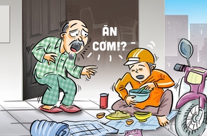 Khi shipper ăn cơm trước cổng, chuyện gì đang xảy ra?