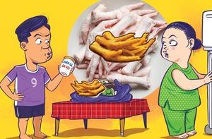 Sao bà mua chân gà không hạn sử dụng này?