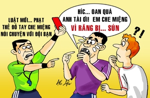 Cầu thủ đầu tiên bị đuổi vì dùng tay che miệng tại World Cup