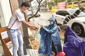 Khi báo giấy vắng bóng