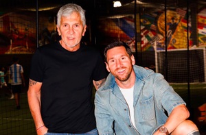 Lionel Messi gửi cha lời cuối, fan xúc động