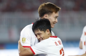 Đè bẹp Indonesia trên sân khách, Việt Nam đặt một chân vào bán kết ASEAN Cup 2026