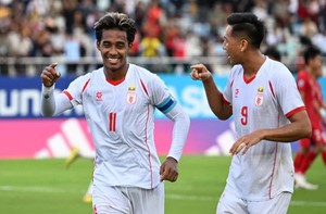 Đè bẹp Lào 7-2, Myanmar giữ hy vọng tranh vé vào bán kết ASEAN Cup 2026