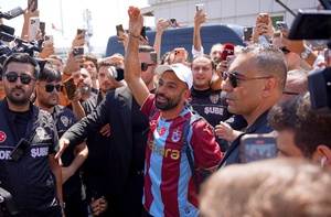 Sân bay Thổ Nhĩ Kỳ suýt ‘vỡ trận’ vì Mohamed Salah
