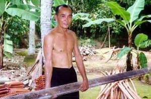Ông già 30 năm làm nhà tình thương