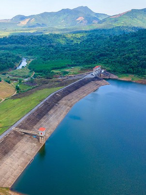 Hồ Thác Chuối, núi U Bò - vẻ đẹp nguyên sơ giữa đại ngàn Quảng Trị