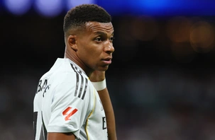 Kylian Mbappe nói về những mặt tối sau ánh hào quang sân cỏ
