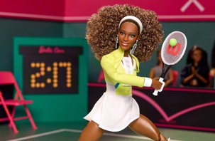 Serena Williams ‘tái xuất’ trong hình hài… búp bê Barbie