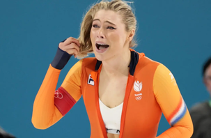 Jutta Leerdam có thể kiếm 1 triệu USD vì lộ áo trong tại Olympic mùa đông