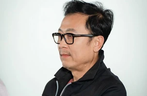 Danh hài Vân Sơn tuổi 65: 'Tôi hít đất, chơi pickleball để giữ cơ'