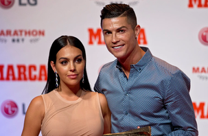 Ronaldo và vợ Georgina ký thỏa thuận 'tiền ai nấy giữ'