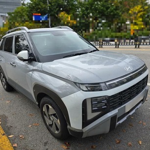 Hyundai Venue lộ ảnh không che: Bóng dáng Tucson, Creta, khả năng có bản thuần điện