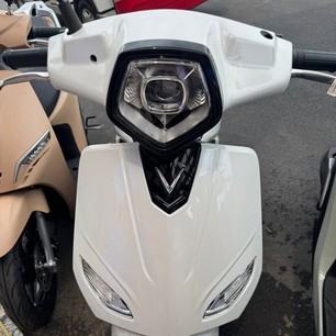 Lộ ảnh thực tế VinFast Vero X: Giá gần 35 triệu đồng, pin tháo rời, 262km/sạc
