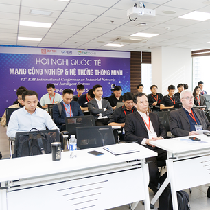 Chuyên gia quốc tế chia sẻ tại INISCOM 2026 ở Đại học Duy Tân