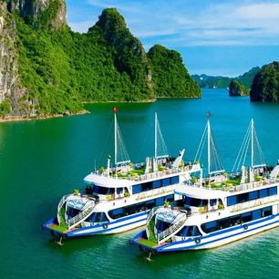 Du thuyền ngủ đêm trên Vịnh Hạ Long