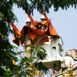 Miền Trung vào mùa nắng nóng, làm gì để tránh 'sốc' tiền điện?