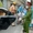 Thai phụ bị tai nạn văng xuống đường, công an kịp thời đưa đi cấp cứu
