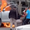 Bảo vệ khách sạn giải cứu tài xế kẹt trong taxi đang bốc cháy