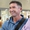 HLV Harry Kewell thích thú khi ăn bánh trung thu của Việt Nam
