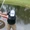 Fan thót tim khi golfer bước xuống hồ cá sấu đánh bóng